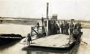 Steam pontoon ferry pre 1909