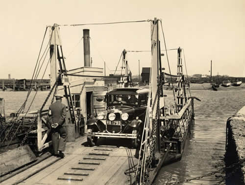 Steam-powered pontoon ferry